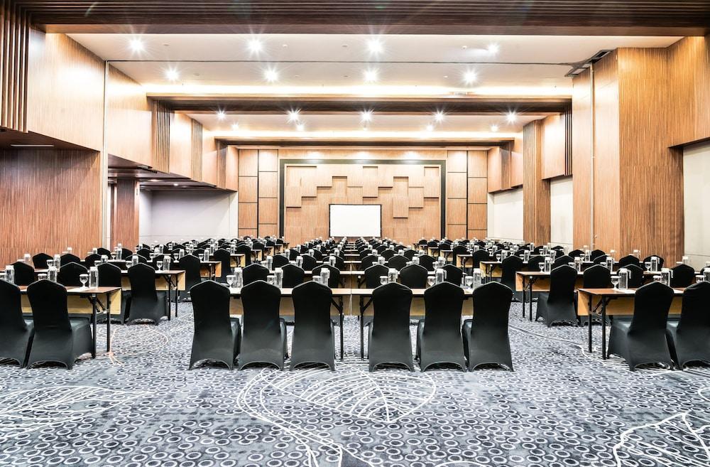 Aston Sidoarjo City Hotel & Conference Center Ngoại thất bức ảnh